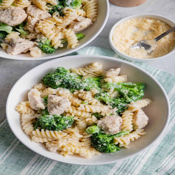 Broccoli with Chicken Alfredo